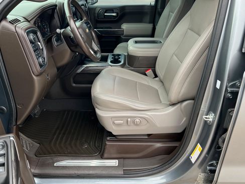 Used 2021 Chevrolet Silverado 1500 LTZ w/ LTZ Convenience Package II image 18