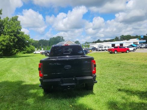 Used 2023 Ford F250 XLT w/ XLT Premium Package AWD/4WD image 4