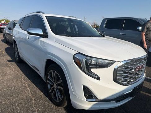 Used 2019 GMC Terrain Denali FWD image 1