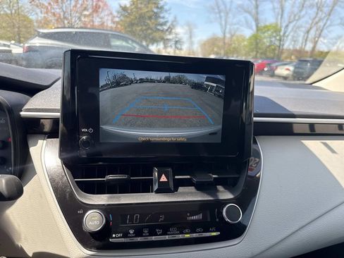 Used 2024 Toyota Corolla LE FWD image 21