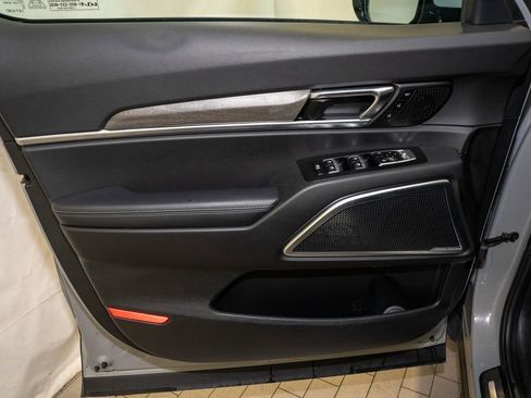 Used 2022 Kia Telluride SX w/ SX Prestige Package image 14