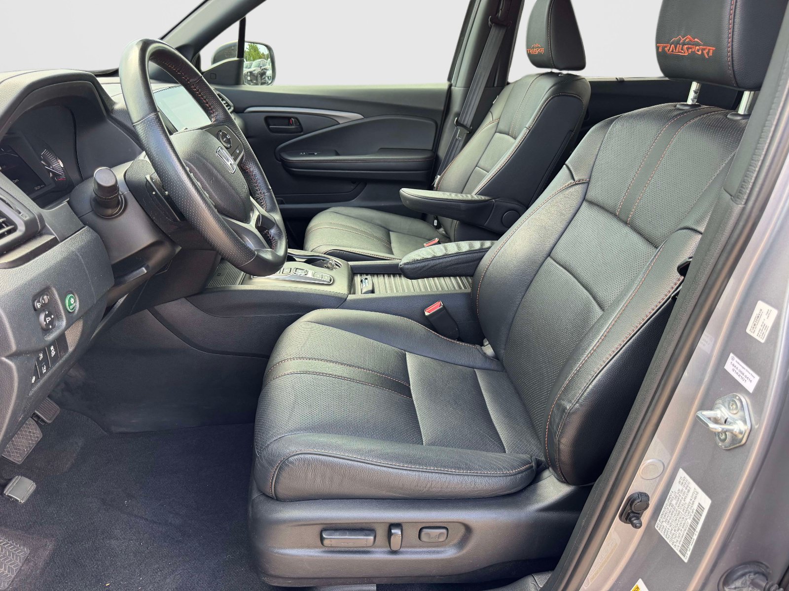 Used 2023 Honda Passport TrailSport image 14