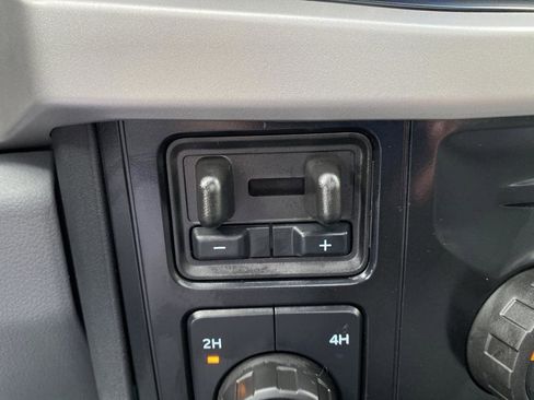 New 2026 Ford F250 XLT w/ XLT Premium Package image 32