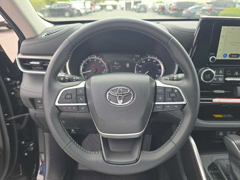 Used 2026 Toyota Highlander XLE AWD/4WD image 26