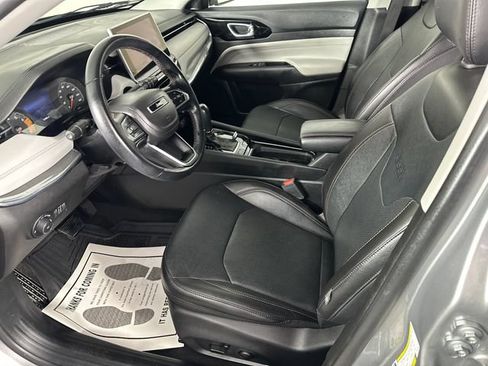 Used 2022 Jeep Compass Limited AWD/4WD image 4