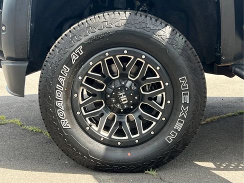 Used 2019 Chevrolet Colorado Z71 w/ Z71 Midnight Edition AWD/4WD image 29
