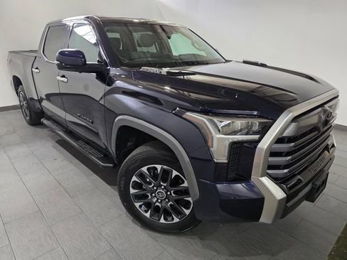 Used 2024 Toyota Tundra Limited AWD/4WD image 7