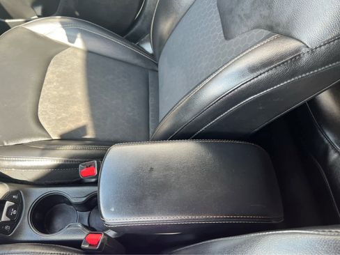 Used 2018 Jeep Compass Latitude image 27