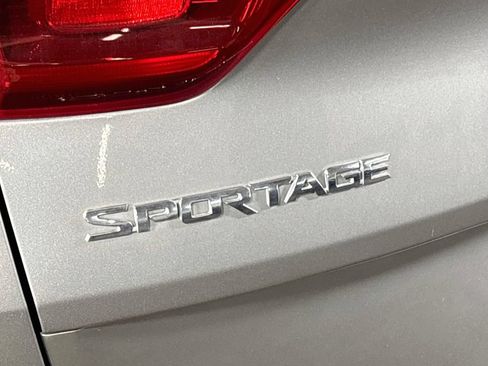 Used 2021 Kia Sportage LX AWD/4WD image 23