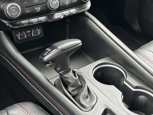 Used 2024 Dodge Durango GT AWD/4WD image 38