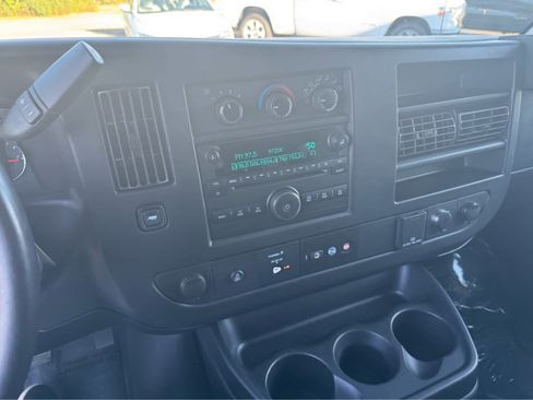 Used 2017 Chevrolet Express 3500 LT w/ LT Preferred Equipment Group image 20