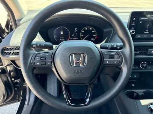 Used 2027 Honda HR-V LX image 14