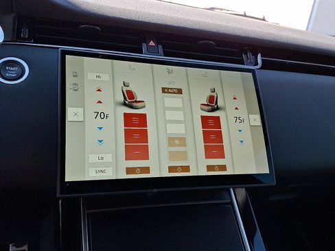 Used 2026 Land Rover Range Rover Evoque Dynamic SE image 18