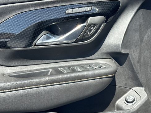 Used 2023 GMC Terrain AT4 image 21