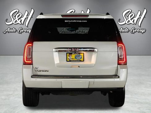 Used 2017 GMC Yukon Denali w/ Open Road Package AWD/4WD image 29