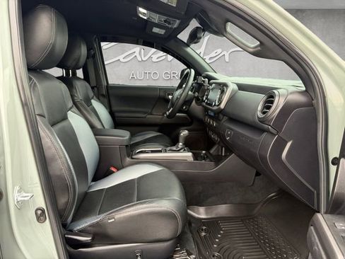 Used 2023 Toyota Tacoma TRD Off-Road image 24
