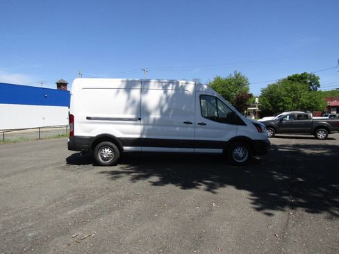 Used 2022 Ford Transit 250 Medium Roof AWD image 7