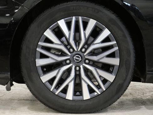 Used 2023 Nissan Altima 2.5 SV image 9