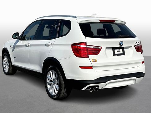Used 2017 BMW X3 sDrive28i image 11