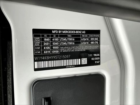 Certified 2025 Mercedes-Benz Sprinter 2500 image 33