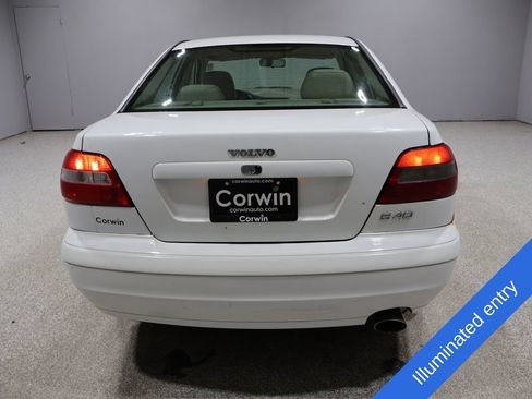Used 2004 Volvo S40 FWD image 8