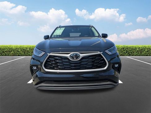New 2026 Toyota Highlander XLE AWD/4WD image 9