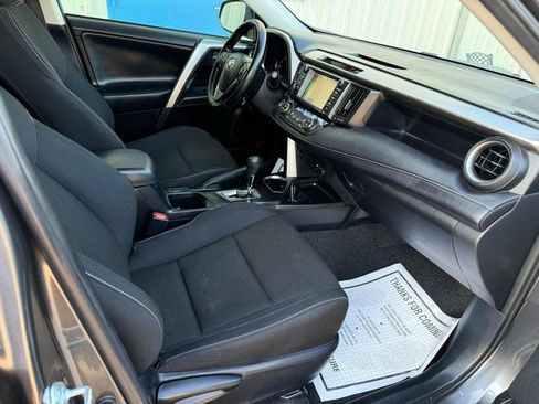 Used 2017 Toyota RAV4 XLE FWD image 14