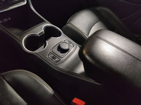Used 2019 GMC Terrain SLT w/ Preferred Package AWD/4WD image 26