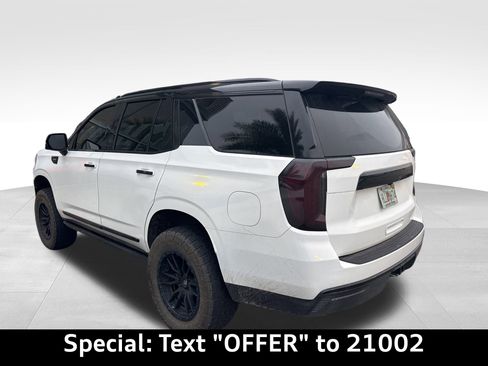 Used 2023 GMC Yukon Denali image 3