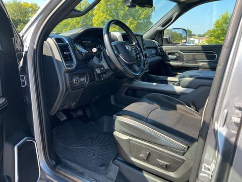 Used 2022 RAM 2500 Laramie w/ Night Edition AWD/4WD image 7