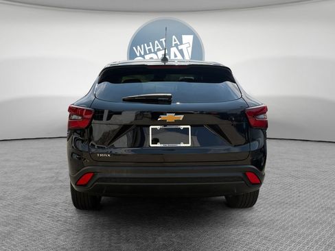 Certified 2024 Chevrolet Trax LS w/ LS Convenience Package FWD image 5