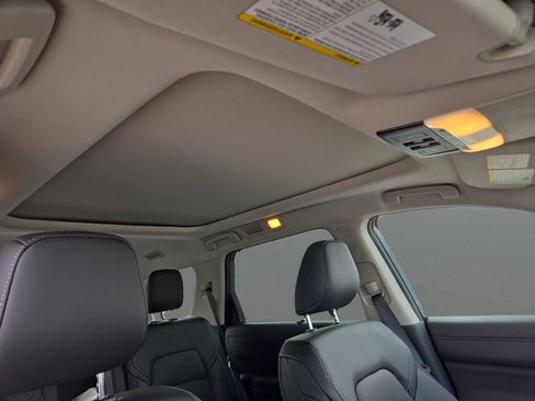 New 2026 Nissan Pathfinder SL w/ SL Premium Package image 16