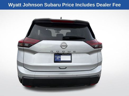 Used 2024 Nissan Rogue S FWD image 5