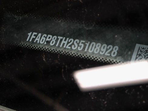 Used 2025 Ford Mustang EcoBoost image 34