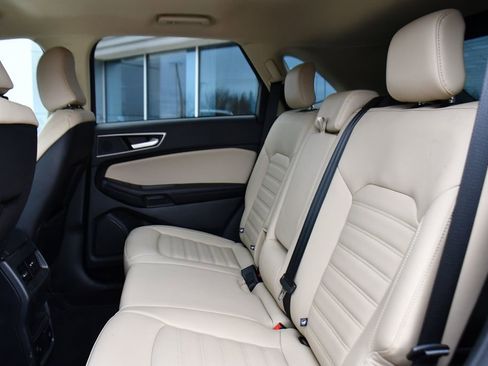 Used 2024 Ford Edge SEL w/ Convenience Package image 21