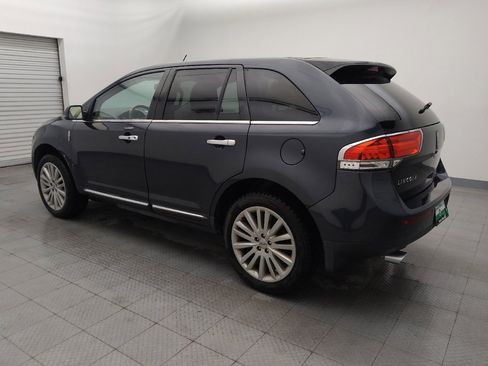Used 2013 Lincoln MKX FWD image 3