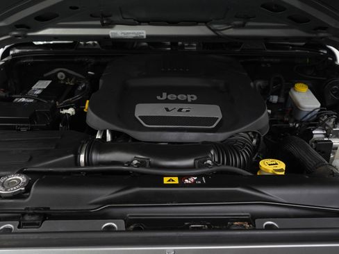 Used 2018 Jeep Wrangler Sport image 26