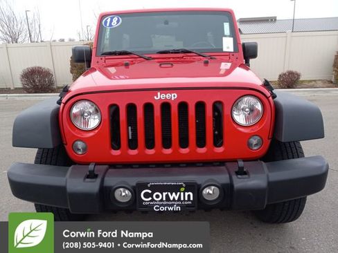 Used 2018 Jeep Wrangler Unlimited Sport w/ Connectivity Group image 8