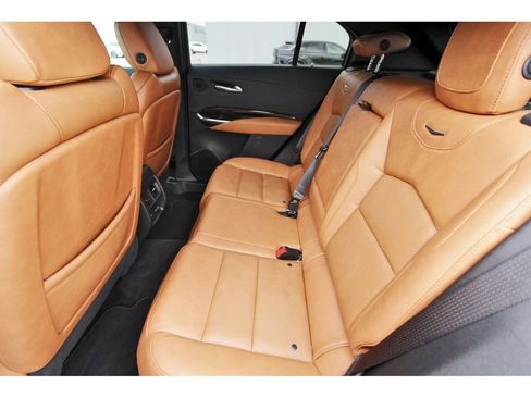 Used 2022 Cadillac XT4 Sport w/ Comfort Package FWD image 7