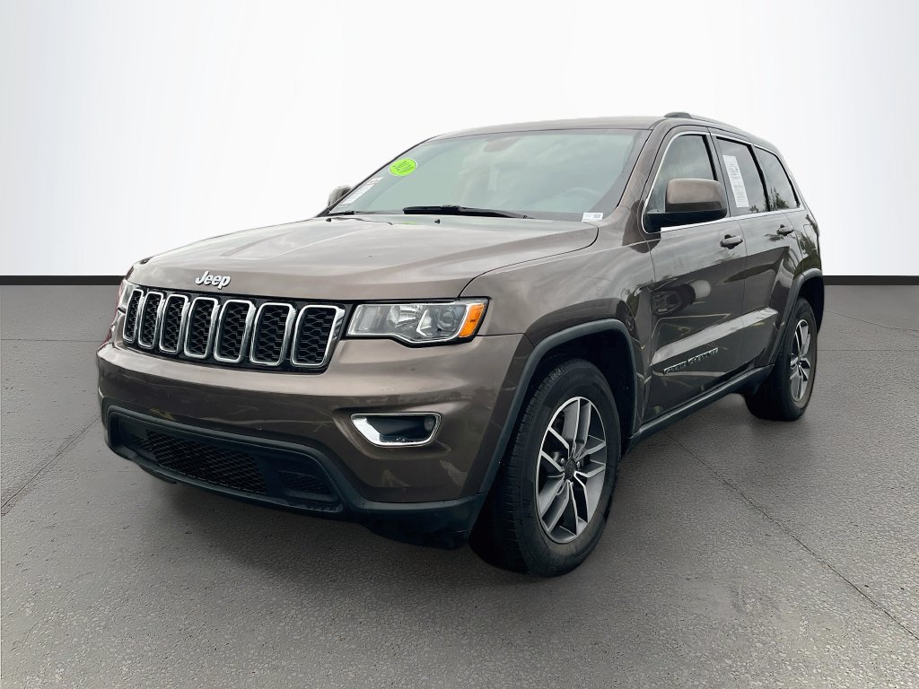 Used 2020 Jeep Grand Cherokee Laredo w/ 18" Wheel & 8.4" Radio Group RWD image 3