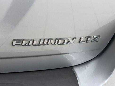 Used 2016 Chevrolet Equinox LTZ w/ Enhanced Convenience Package AWD/4WD image 31