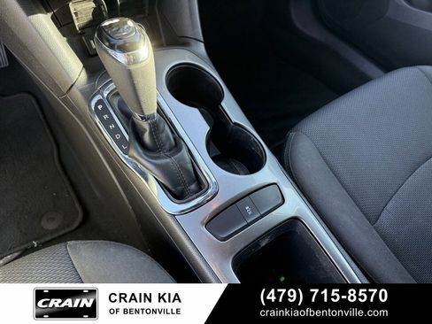 Used 2017 Chevrolet Cruze LT w/ Convenience Package image 19