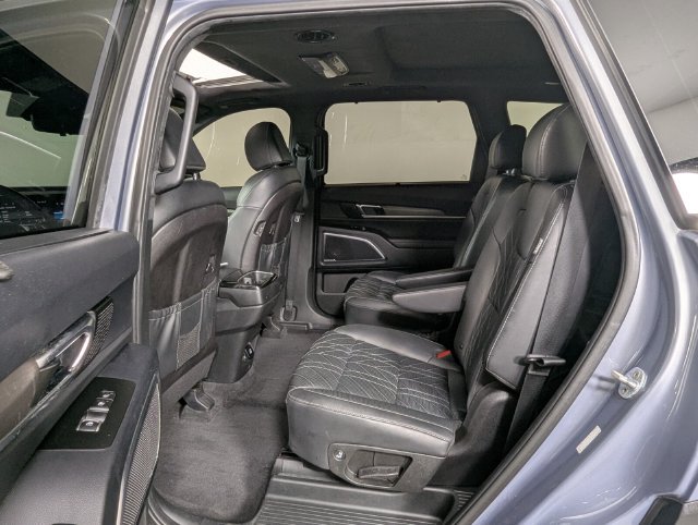 Used 2023 Kia Telluride SX Prestige X-Pro AWD/4WD image 25