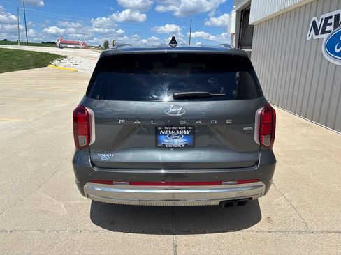 Used 2023 Hyundai Palisade Calligraphy AWD/4WD image 5