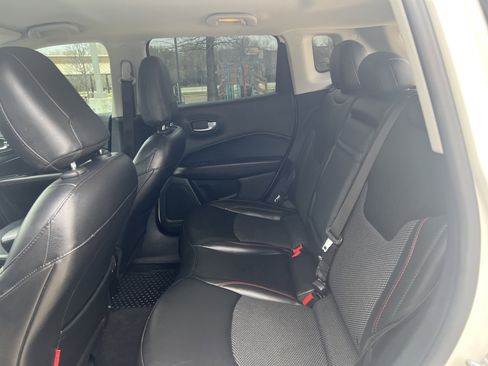 Used 2019 Jeep Compass Trailhawk image 29