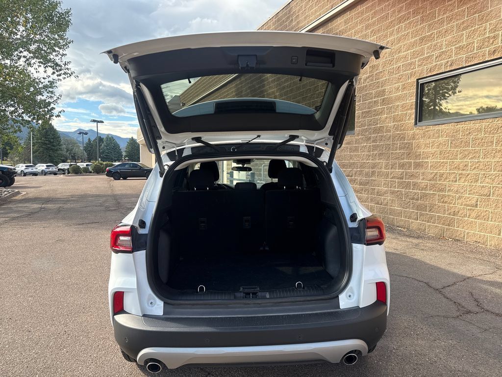Used 2023 Ford Escape Active AWD/4WD image 7