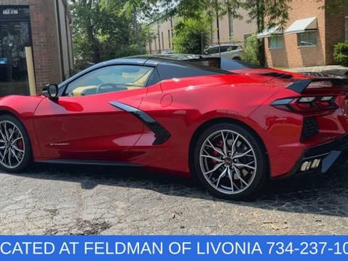 Used 2024 Chevrolet Corvette Stingray Premium Conv w/ Z51 Performance Package RWD image 6