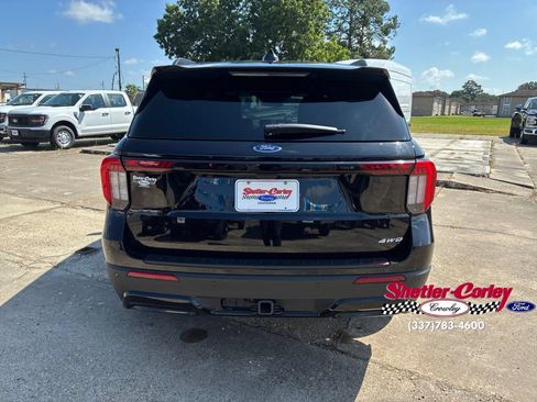 Used 2025 Ford Explorer ST-Line AWD/4WD image 13