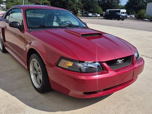 Used 2002 Ford Mustang GT RWD image 9