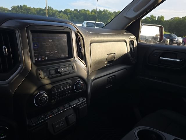 Used 2026 Chevrolet Silverado 1500 Custom Trail Boss AWD/4WD image 25
